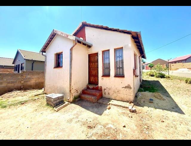 2 BEDROOM HOUSE FOR SALE IN EMDENI